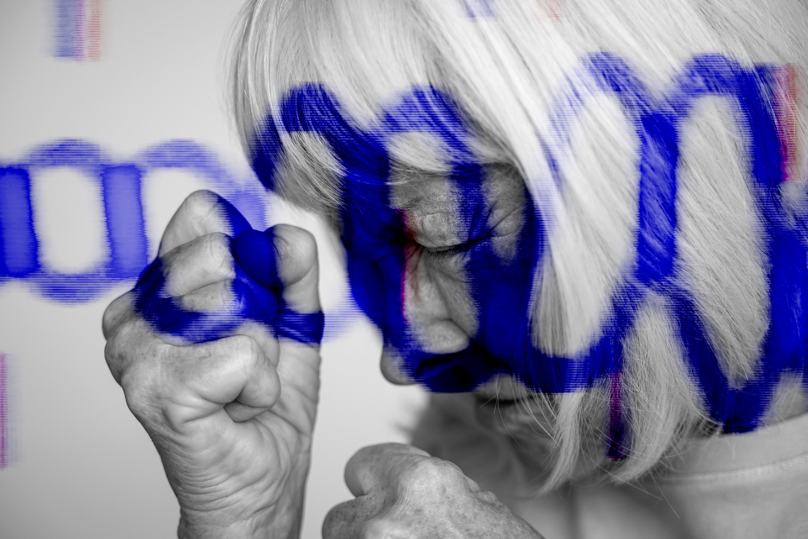 Margot Pilz - Happy Crappy Age - Fotografie und Grafikdesign: H. Prochart